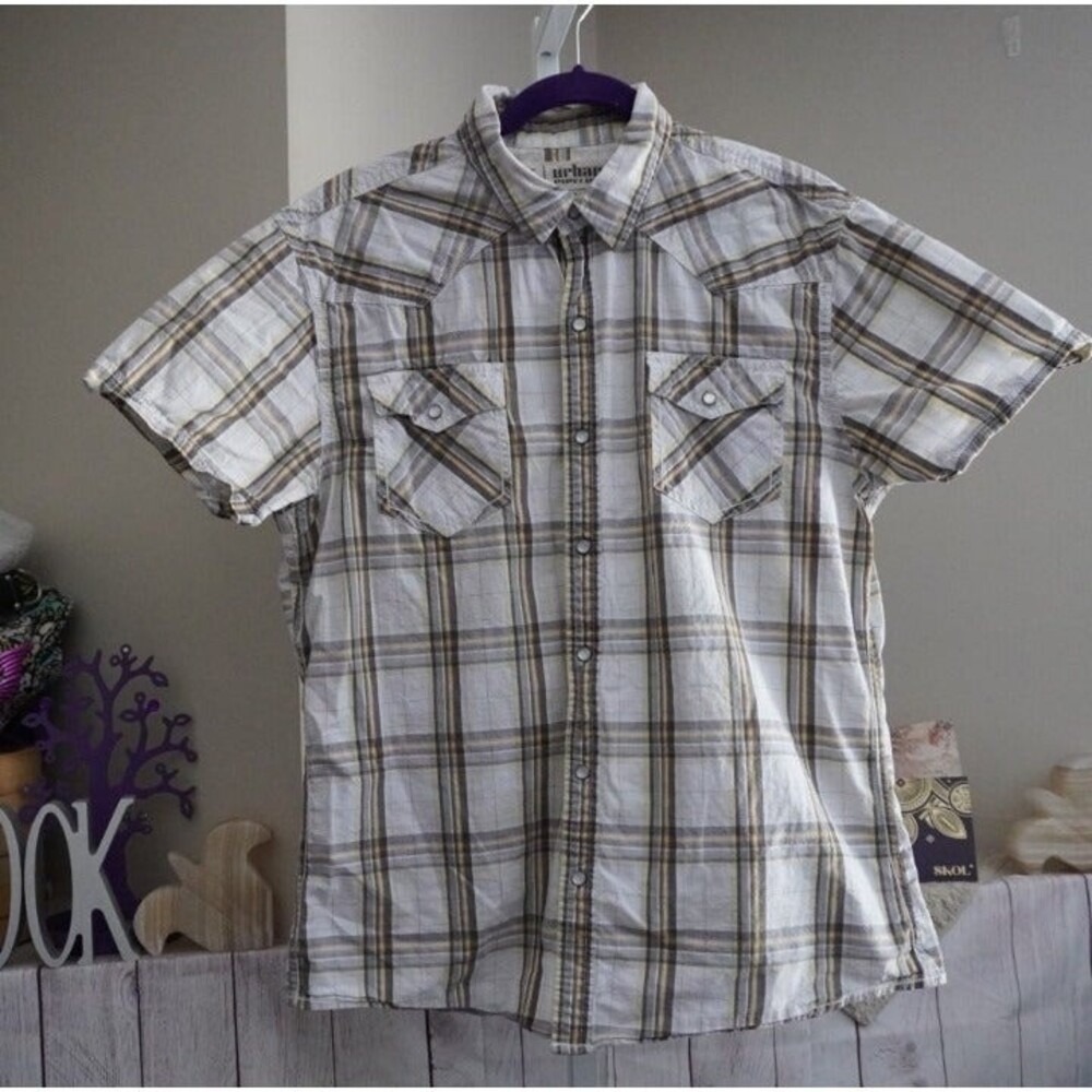 Urban Pipeline sz L Striped Collar Short Sleeve Shirt Snap Closure